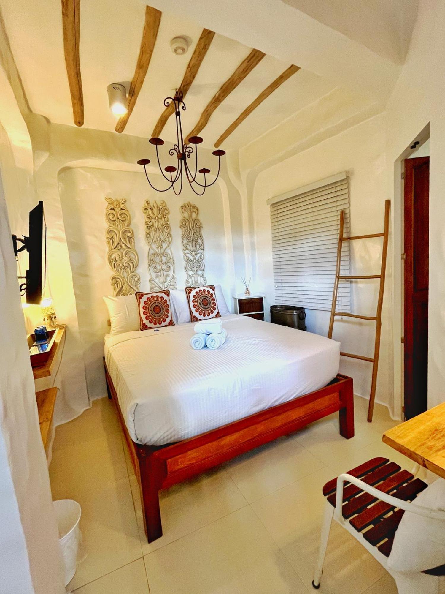 Lugar Bonito Hotel Balabag  Zewnętrze zdjęcie
