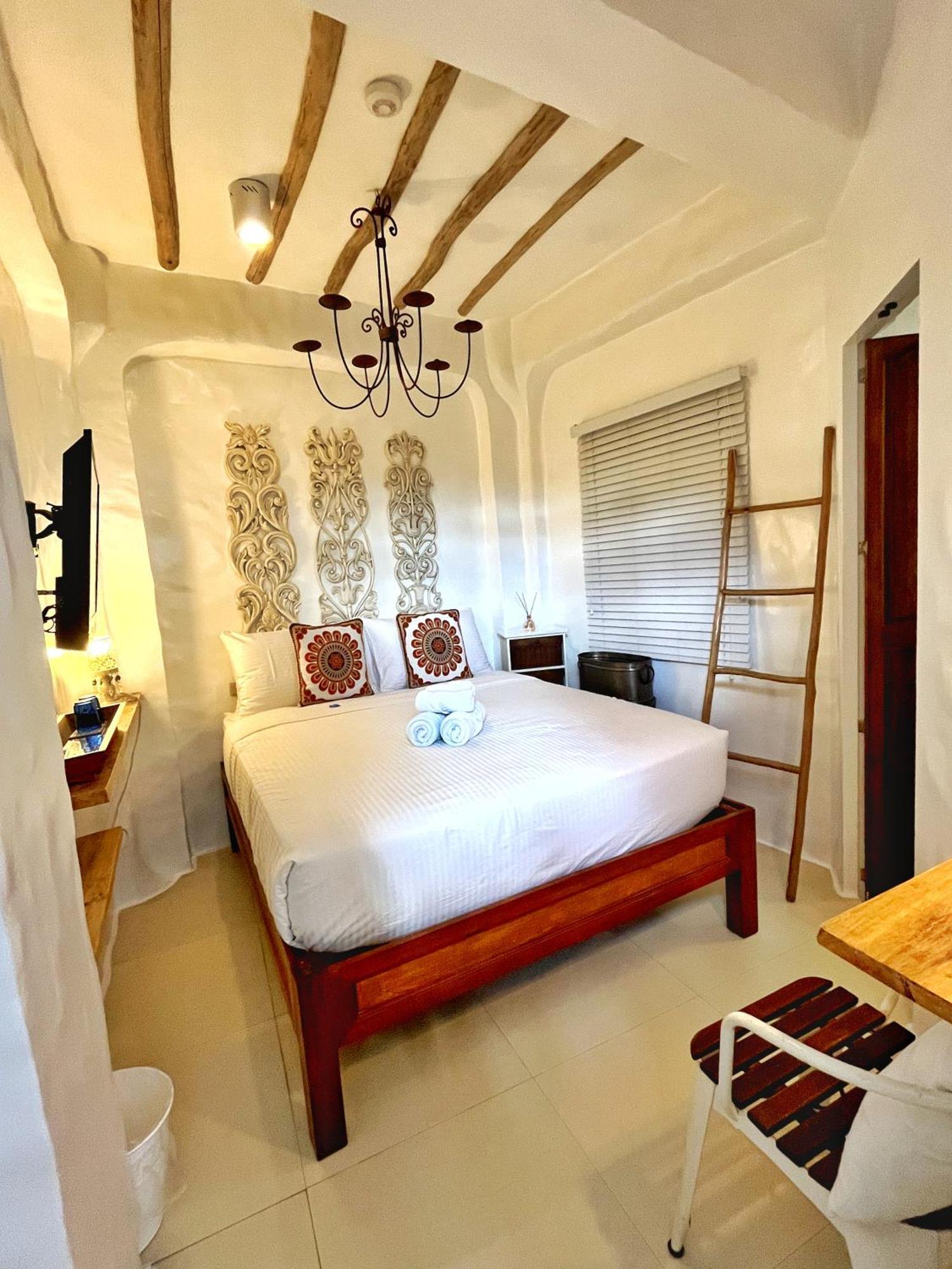 Lugar Bonito Hotel Balabag  Zewnętrze zdjęcie